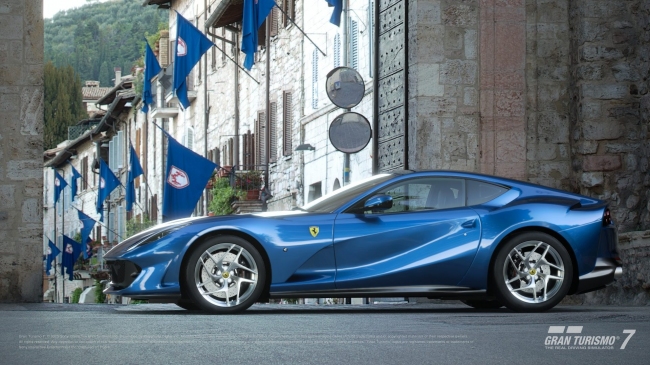 Ferrari 812 Superfast, Chevrolet Corvette Z06 (C5)       Gran Turismo 7