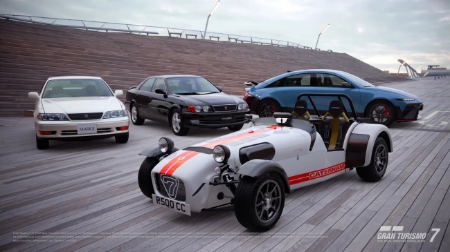 ����������� Caterham Seven Superlight R500 � ������ ���������� � ������������ ���������� Gran Turismo 7