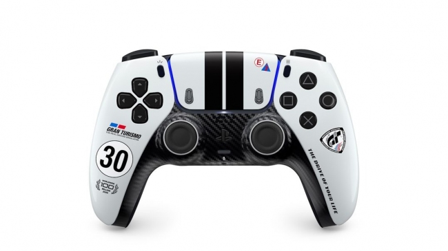 Sony ������������ �������������� DualSense � �������� � ������ �������� ���������� ��� Gran Turismo 7